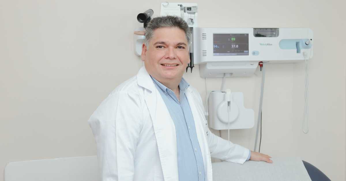 Dr. Ariel Rivera Aguerri Bariatric Surgeon – San Jose, Costa Rica