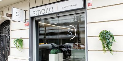 Smalia Dental Clinic Barcelona blog card image